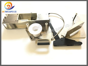 खरीदें AKDJA6100 KDE7200 इलेक्ट्रॉनिक फीडर, FMB72E380 फ़ूजी फीडर XP 72MM स्टॉक में online manufacture